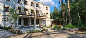 Villa Kama - Wiekowo