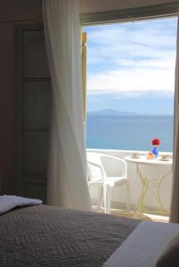 Vrohaki Studios & Rooms Paros Greece