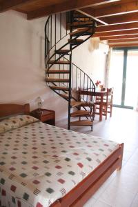 Evon's rooms Ikaria Greece