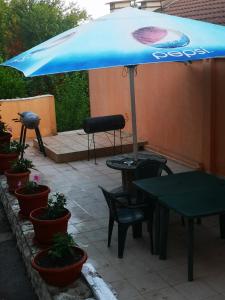 Complex Karia III