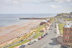 Host & Stay - Sea View 44