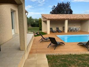gite les oliviers 10 pers piscine au calme 4 Etoiles