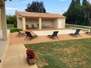 gite les oliviers 10 pers piscine au calme 4 Etoiles