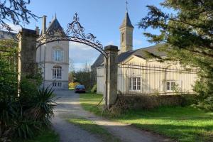 Villas 24 heures du Mans. Chateau aux portes du circuit : photos des chambres