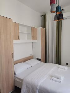 Elins rooms in center