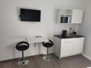 Elins rooms in center