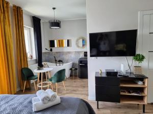 Love Suite Warsaw Wola by Noclegi Renters