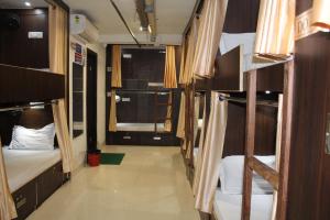 PARADISE AC DORMITORY