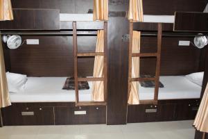 PARADISE AC DORMITORY