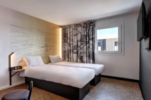 Hotels B&B HOTEL Evian Publier : photos des chambres