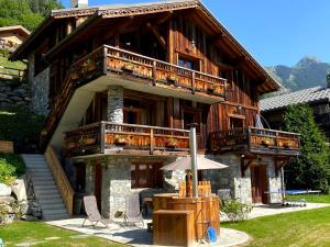 Chalets Chalet des Trappeurs Coeur Vanoise 16 persons : photos des chambres