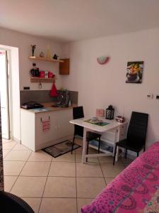 Appartements STUDIO ST GREGOIRE Au Pied des Vosges et Vignoble ! : photos des chambres