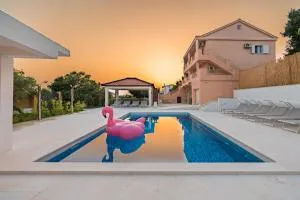 Seaview Villa Summer with private pool & garden - Rtina