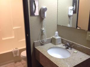 Double Room with Two Double Beds - Non-Smoking room in Super 8 by Wyndham Sherman