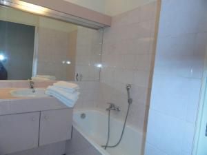 Appartements Cannes Terrace Beach Front & Sea view : photos des chambres