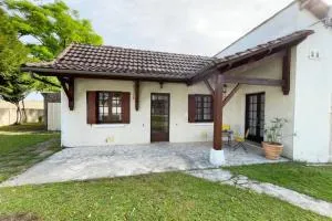 Gite Jeanroy a Cheerful 2 Bedroom Rural Gite - Lusignac