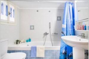 Feel Like Home at a Beautiful Athenian Apartment