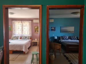 Gerakina beach cottage