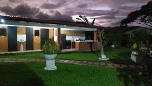Inviting 14-Bed Villa in Toro Valle del Cauca - Roldanillo
