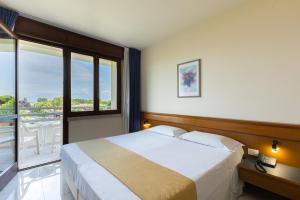 Standard Double or Twin Room room in Du Parc