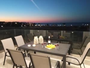 Seaside luxury apartment