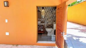 Algodão - Novo Flat com Piscina, 50mts da praia, churrasqueira privativa, ar con, wi-fi, netflix, garagem