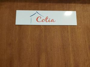 Cotia - Novo Flat com Piscina, 50mts da praia, churrasqueira privativa, ar con, wi-fi, netflix, garagem