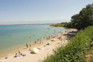Apartment in Nin with loggia, air conditioning, WiFi, washing machine 4986-1 
