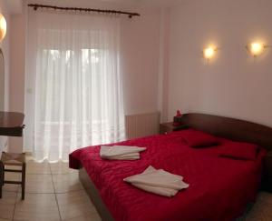 Club Topaz Apartments