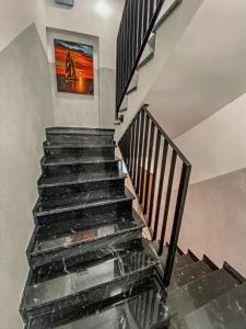 NADJEZIORNA LUX