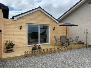 TomaX Garden Cabin Free Parking - Culloden