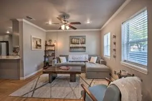 Stylish Home - Walk to Texas Tech University! - Post