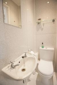 Glascoed Guest House