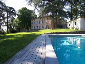 Maisons d'hotes Le Jardin Des Cedres : photos des chambres