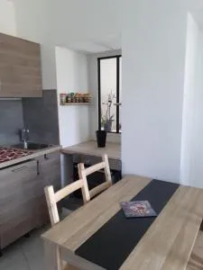 Studio en plein centre ville - 2 à 4 personnes - Lapte