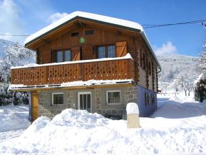 Chalets Chalet de 2 chambres avec balcon amenage et wifi a Stosswihr : photos des chambres