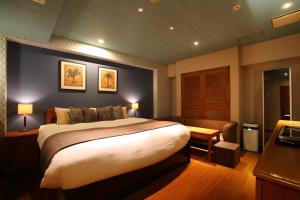 Fukuoka Chapel Coconuts Hotel Ipolani