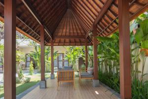 Mupu Jana G.House Keramas