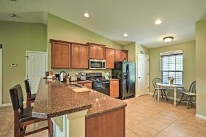 Cozy Ranch Home with Patio on St Johns River!