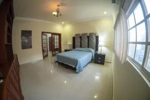 Room in Guest room - 17 Large room for two people - La Perla