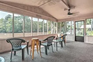 Sues Camp with Caddo Lake Access and Dock! - Jefferson