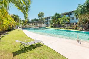 Whalecove Apartments