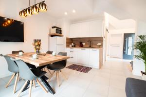 Apple tree apartment