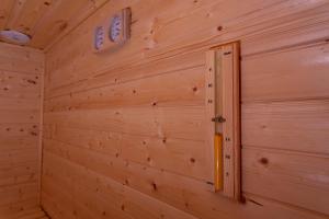 CasaDrago Sinaia , sauna si ciubar cu apa sarata