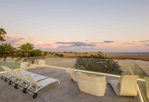 Refurbished Seafront Apartment