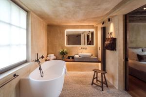 Hotels La Ferme Saint Simeon Spa - Relais & Chateaux : photos des chambres