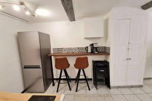 Appartements GregBnb-com - T2 Design 42m2 - Toulon Est - Wifi Fibre - n5 : photos des chambres