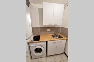 Appartements GregBnb-com - T2 Design 42m2 - Toulon Est - Wifi Fibre - n5 : photos des chambres