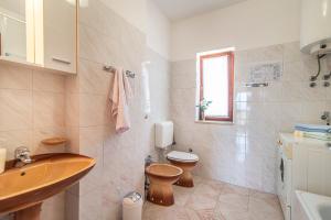 Apartment Piruzi