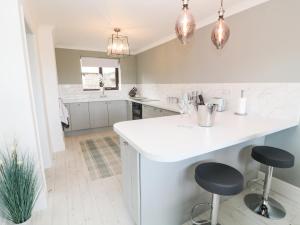 12 Claremont Falls